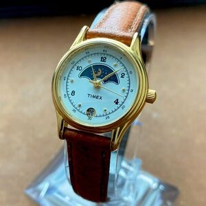 VINTAGE TIMEX MOON PHASE WATCH